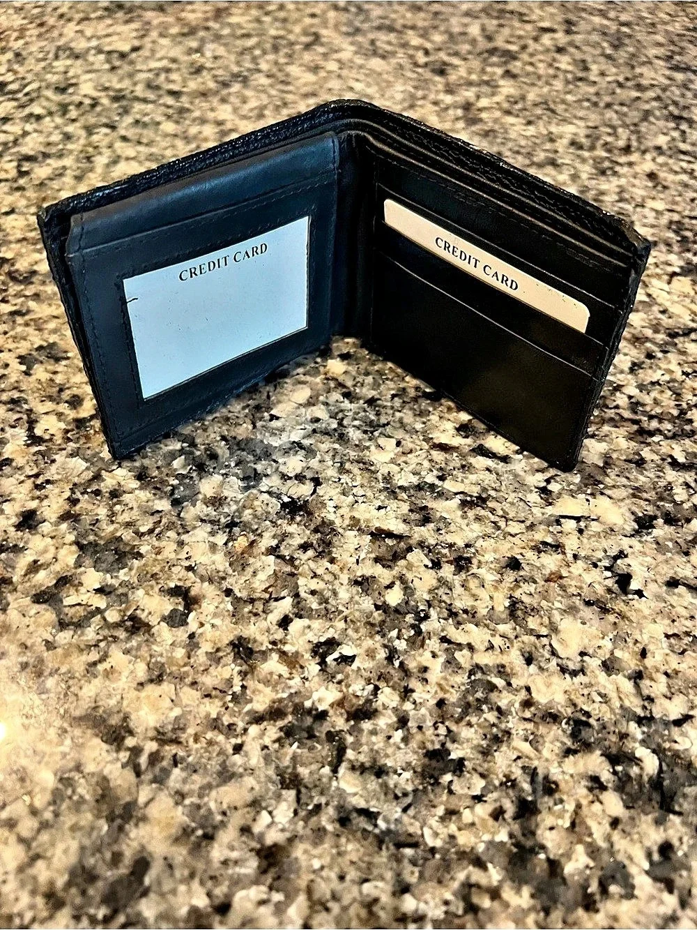 Stingray Handcrafted Genuine Exotic Leather Black Bifold Men’s Wallet New